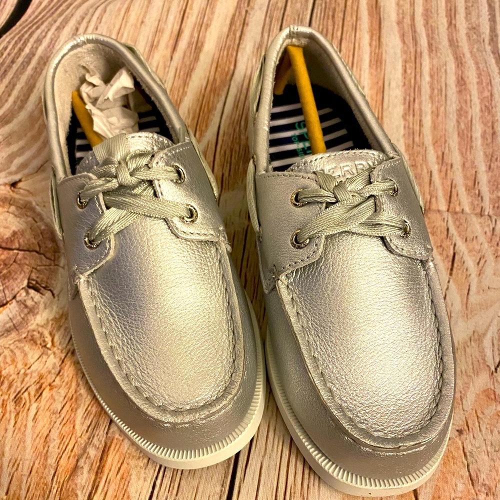 🆕 👟 SPERRY AUTHENTIC ORIGINAL SILVER SNEAKERS